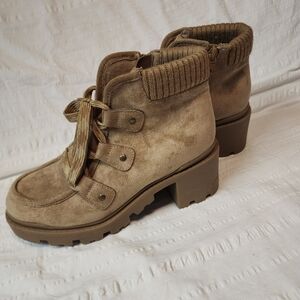 Ava & Eve Heeled Boots Sz 7